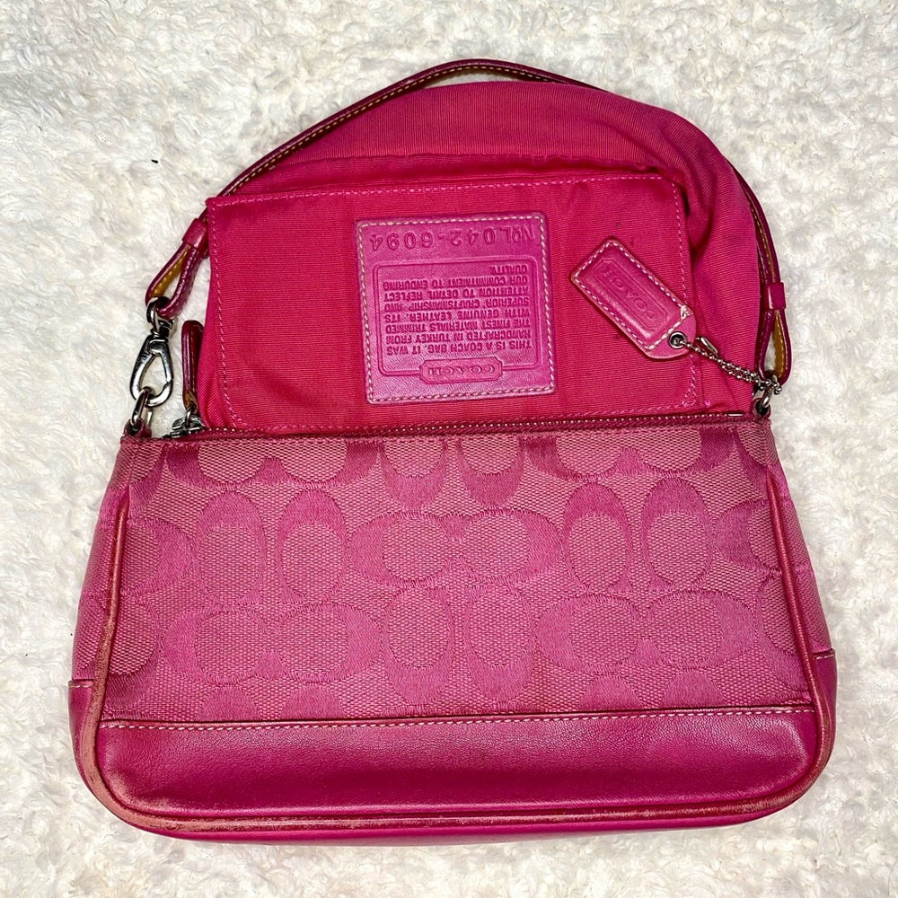 SOLD ๐ Vintage Y2K Barbie Coach Demi Purse in Pink ๐ - Picture 5 of 10